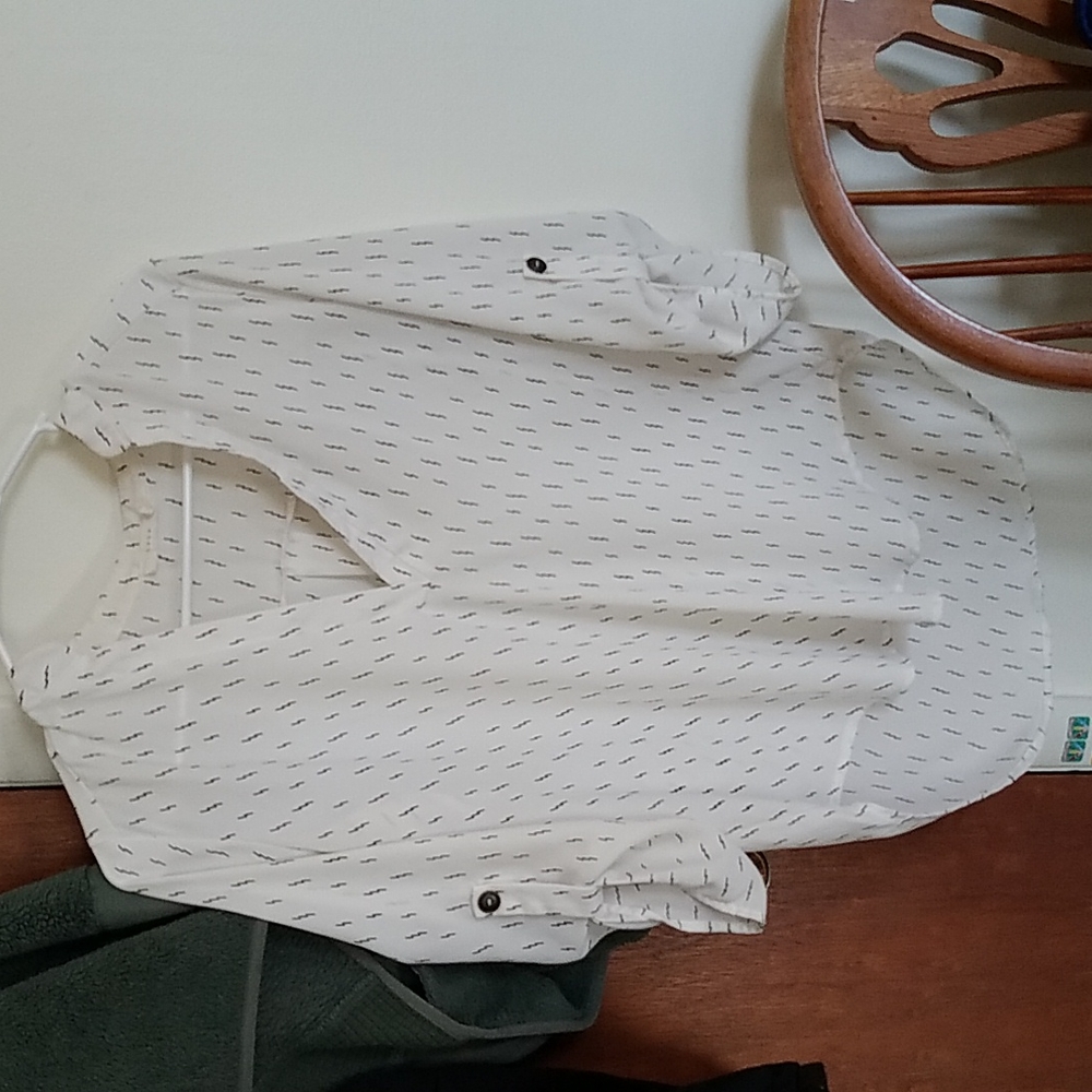 Small white and black Lush blouse